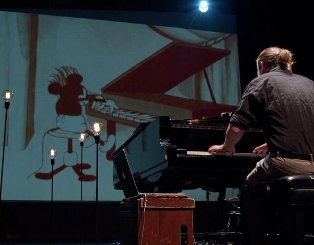 Voyage musical dans le cinéma muet avec Roman Zavada